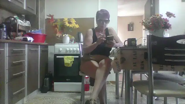 Ely Elenita online show from 9, 9, 2025