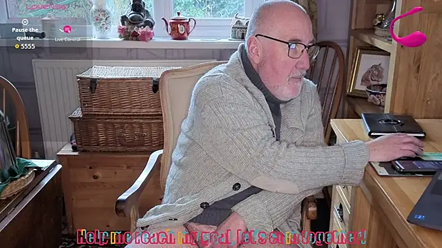 Adamdaddybear online show from 5, 2, 2026