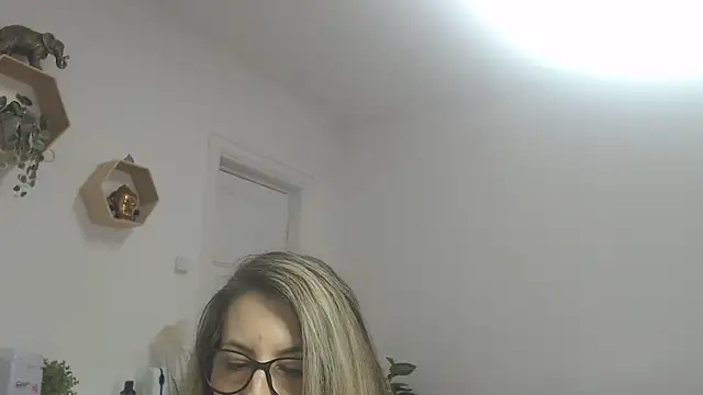 SukyGirl online show from 18, 2, 2025