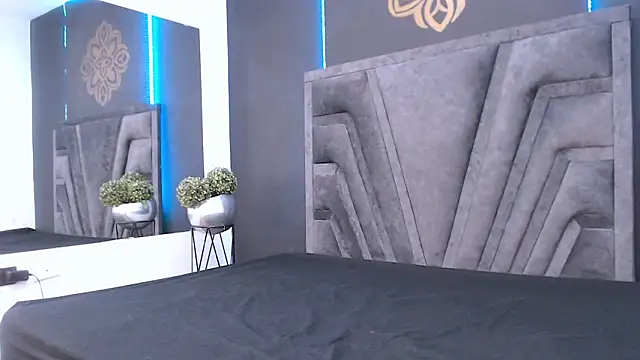 stefany bro online show from 9, 2, 2025