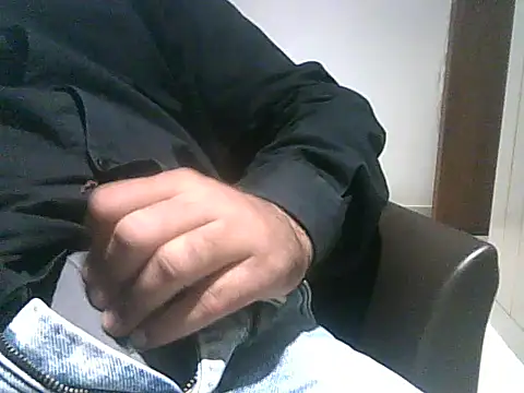 Snapshot of cryptoman1119 chatting on 3, 12, 2025 cryptoman1119 online show from 3, 12, 2025