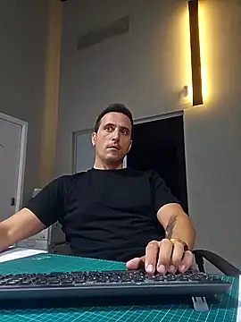 Lucas   81 online show from 21, 10, 2025