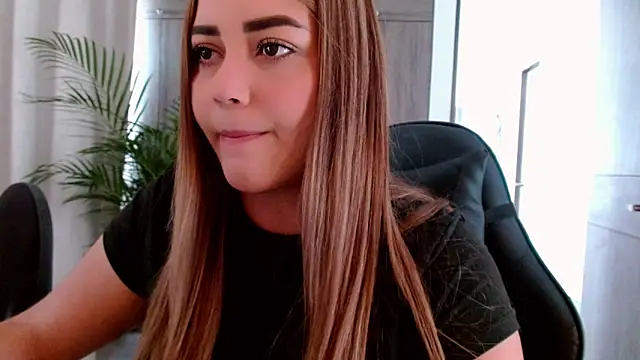 Lucia star   online show from 13, 1, 2026