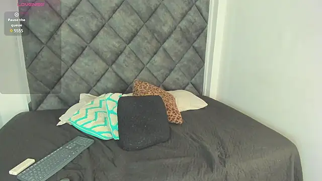 Latrellx7 online show from 19, 12, 2024