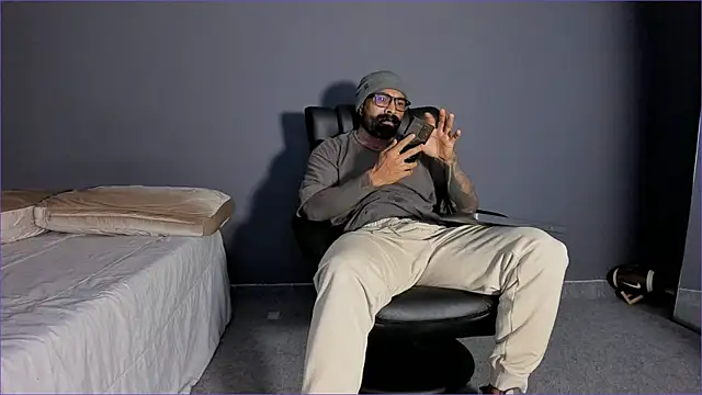 Snapshot of Brock_hurn1 chatting on 9, 7, 2026 Brock hurn1 online show from 9, 7, 2026
