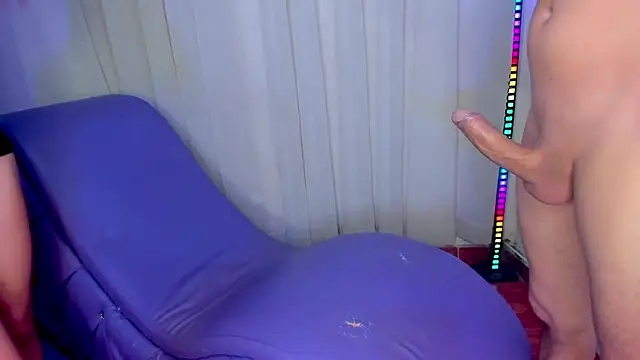 Yourslust  online show from 18, 12, 2025