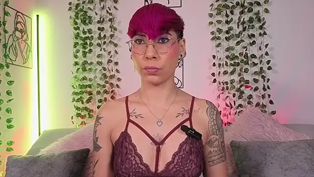 MiaMorgan  online show from 15, 4, 2026