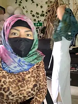 Snapshot of NAJWA-ARAB chatting on 17, 9, 2025 NAJWA-ARAB online show from 17, 9, 2025