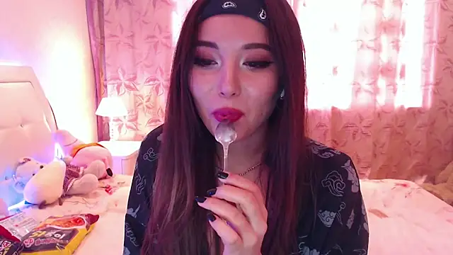 Snapshot of lilianbee chatting on 8, 7, 2026 lilianbee online show from 8, 7, 2026