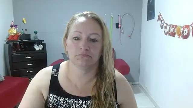 emperabigbootybigass online show from 3, 3, 2025