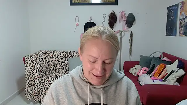 emperabigbootybigass online show from 14, 4, 2026