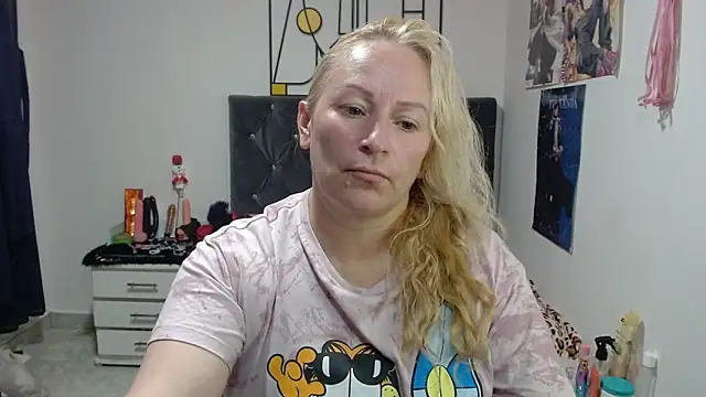 emperabigbootybigass online show from 21, 5, 2026