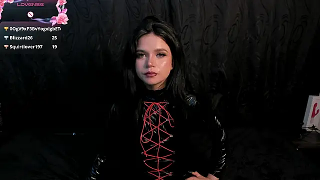 Snapshot of Kylie-fox chatting on 18, 2, 2025 Kylie-fox online show from 18, 2, 2025