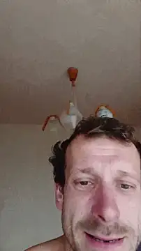 Snapshot of DonCristian chatting on 30, 11, 2025 DonCristian online show from 30, 11, 2025