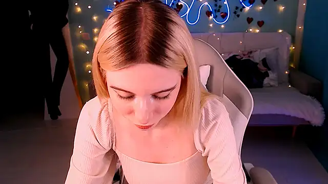 Sweet Richal online show from 13, 3, 2025