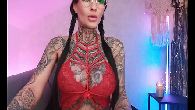 Snapshot of MeganWitch chatting on 24, 1, 2025 MeganWitch online show from 24, 1, 2025