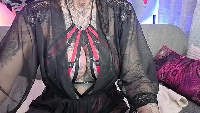 MeganWitch online show from 21, 10, 2025