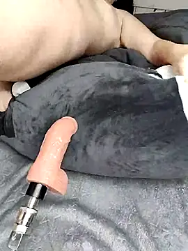 Lola Hale online show from 16, 3, 2025