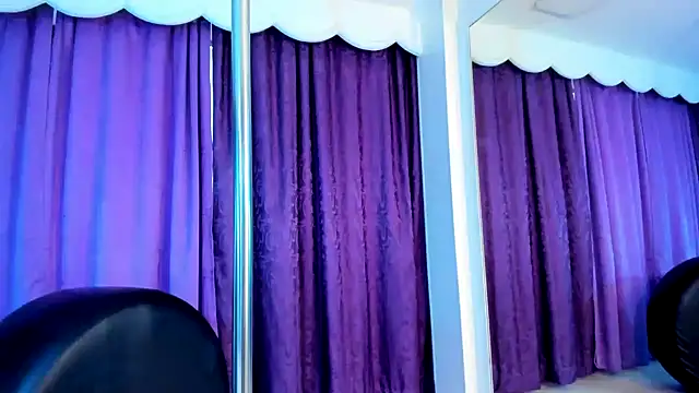 Snapshot of Coral_Gibson chatting on 27, 2, 2025 Coral Gibson online show from 27, 2, 2025