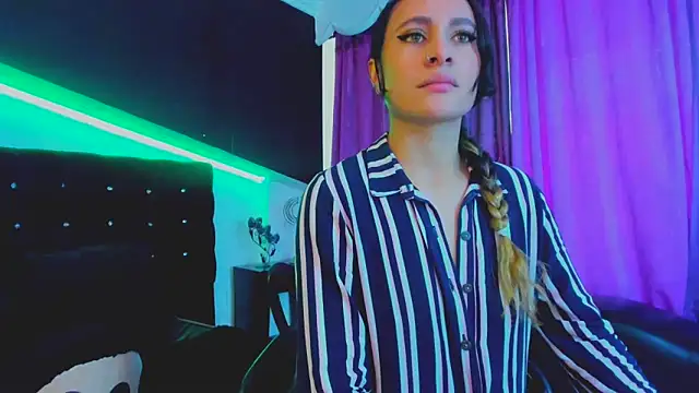 Snapshot of Coral_Gibson chatting on 20, 3, 2025 Coral Gibson online show from 20, 3, 2025