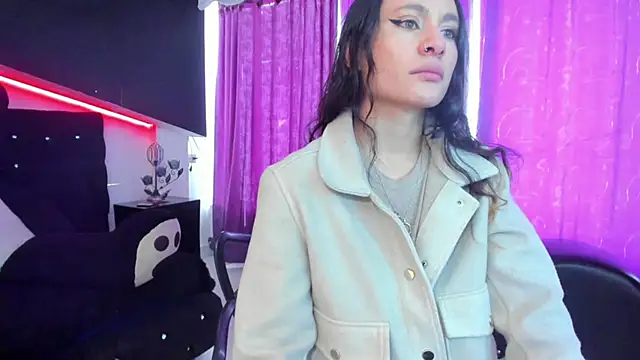 Snapshot of Coral_Gibson chatting on 20, 9, 2025 Coral Gibson online show from 20, 9, 2025