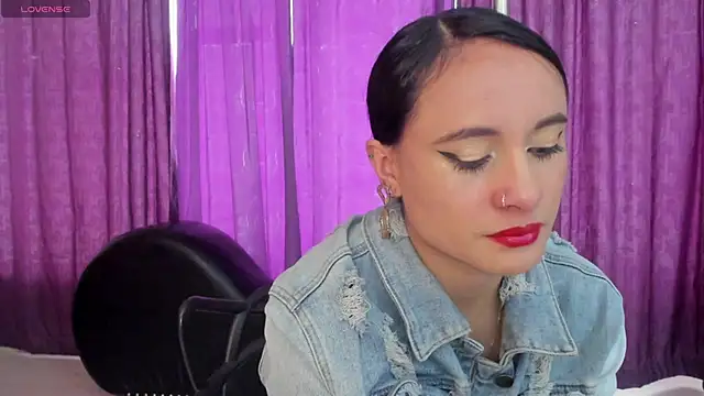 Snapshot of Coral_Gibson chatting on 7, 10, 2025 Coral Gibson online show from 7, 10, 2025