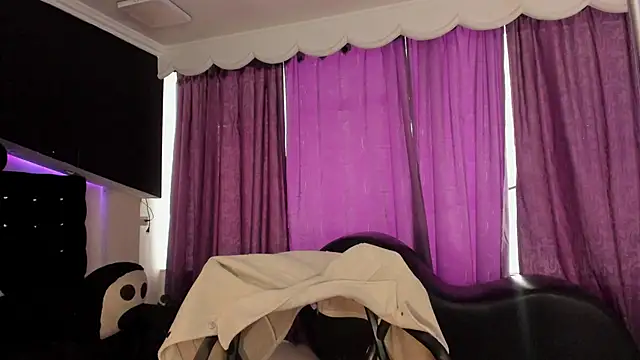 Snapshot of Coral_Gibson chatting on 11, 6, 2026 Coral Gibson online show from 11, 6, 2026