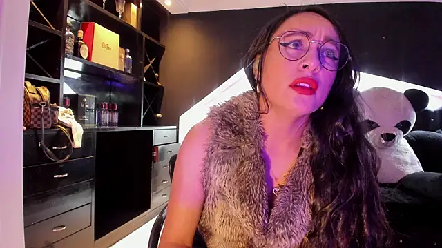 Snapshot of Coral_Gibson chatting on 27, 6, 2026 Coral Gibson online show from 27, 6, 2026