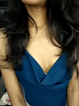 Snapshot of glam_goddess chatting on 4, 1, 2025 glam goddess online show from 4, 1, 2025