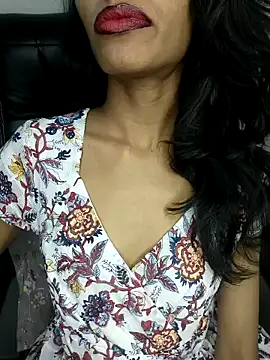 Snapshot of glam_goddess chatting on 7, 1, 2025 glam goddess online show from 7, 1, 2025