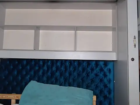 Zeeyonce696 online show from 7, 1, 2025