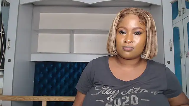 Zeeyonce696 online show from 16, 1, 2025