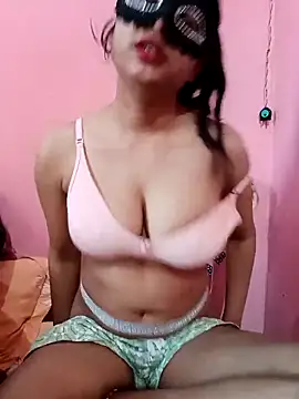 saviverma2024 online show from 5, 3, 2025