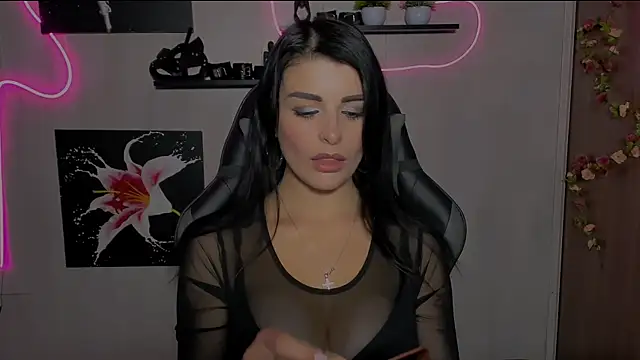 KayWuds online show from 10, 12, 2024