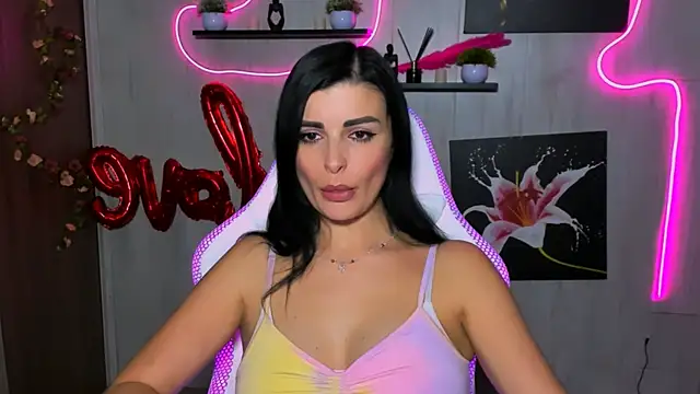 KayWuds online show from 2, 3, 2025