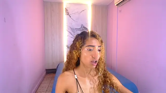 Charlotte Love10 online show from 21, 1, 2025