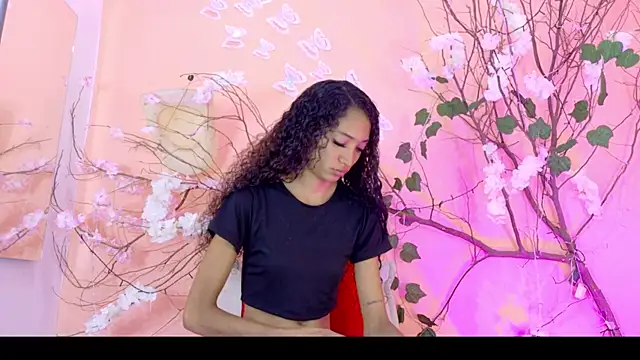 Snapshot of Charlotte_Love10 chatting on 15, 7, 2026 Charlotte Love10 online show from 15, 7, 2026