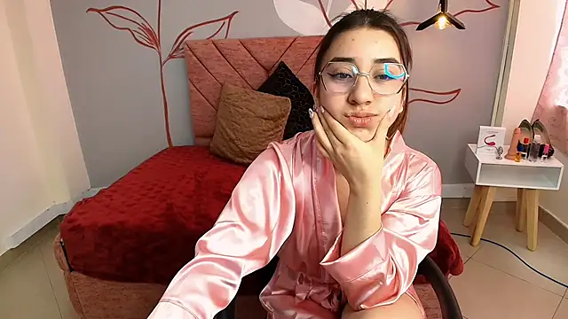Aly Cute  online show from 17, 12, 2024