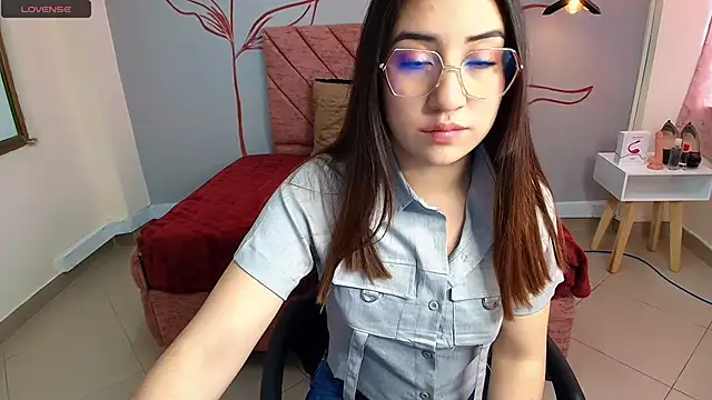 Aly Cute  online show from 18, 12, 2024