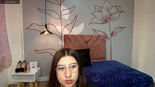 Aly Cute  online show from 30, 12, 2024