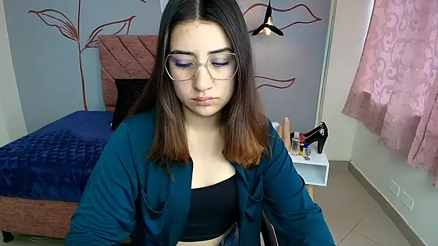 Aly Cute  online show from 16, 1, 2025