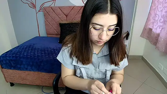 Aly Cute  online show from 17, 1, 2025