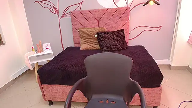 Aly Cute  online show from 24, 2, 2025