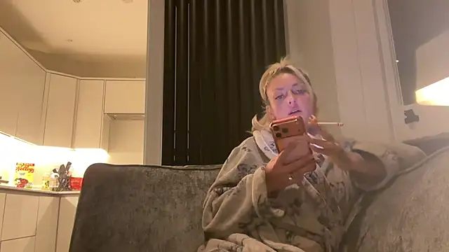 Leylah Linda online show from 27, 2, 2026