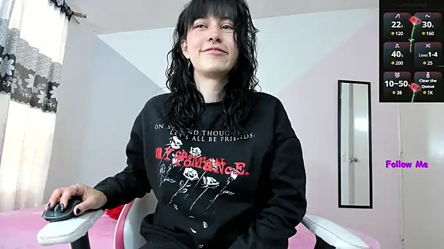 Camcrush   online show from 1, 2, 2025