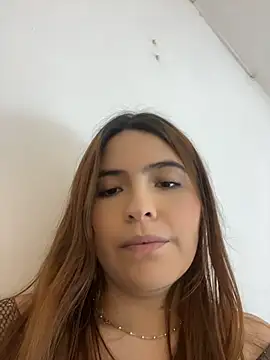 Snapshot of Eimyaniston_cute chatting on 19, 4, 2026 Eimyaniston cute online show from 19, 4, 2026