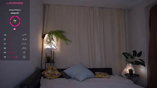 Snapshot of AlthenaBramblett chatting on 10, 12, 2024 AlthenaBramblett online show from 10, 12, 2024