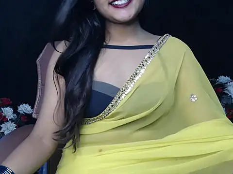 Snapshot of Wish_Queen chatting on 9, 10, 2025 Wish Queen online show from 9, 10, 2025