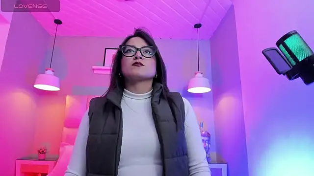 Lucy Williiams online show from 16, 1, 2026