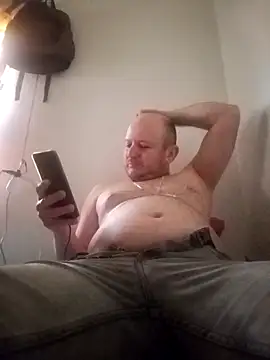 Snapshot of gato- chatting on 5, 12, 2024 gato- online show from 5, 12, 2024